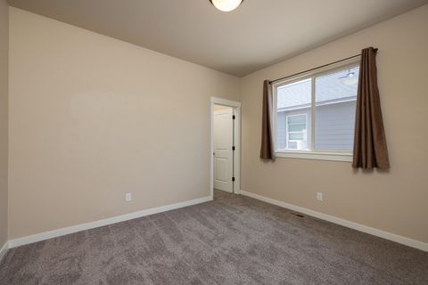 Tiny photo for 51844 Hollinshead Place, La Pine, OR 97739 (MLS # 220207423)