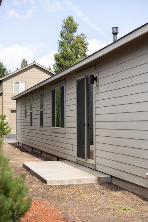 Tiny photo for 51844 Hollinshead Place, La Pine, OR 97739 (MLS # 220207423)