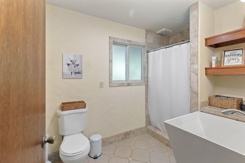 Tiny photo for 512 Bonnie Lane, Grants Pass, OR 97527 (MLS # 220210655)