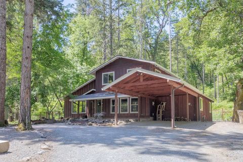 Tiny photo for 512 Bonnie Lane, Grants Pass, OR 97527 (MLS # 220210655)
