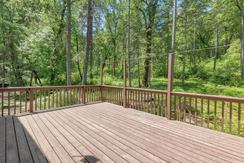 Tiny photo for 512 Bonnie Lane, Grants Pass, OR 97527 (MLS # 220210655)