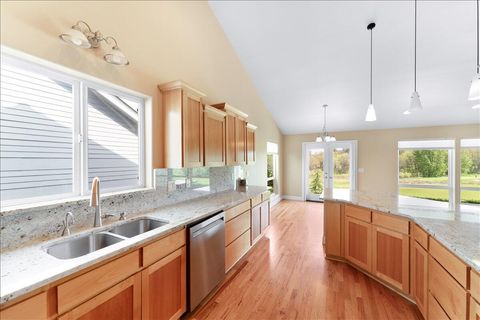 Tiny photo for 85 Morning Dove Trail, Eagle Point, OR 97524 (MLS # 220219559)