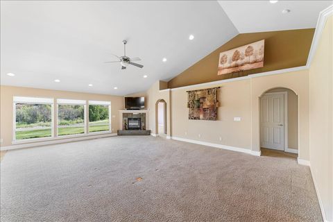 Tiny photo for 85 Morning Dove Trail, Eagle Point, OR 97524 (MLS # 220219559)