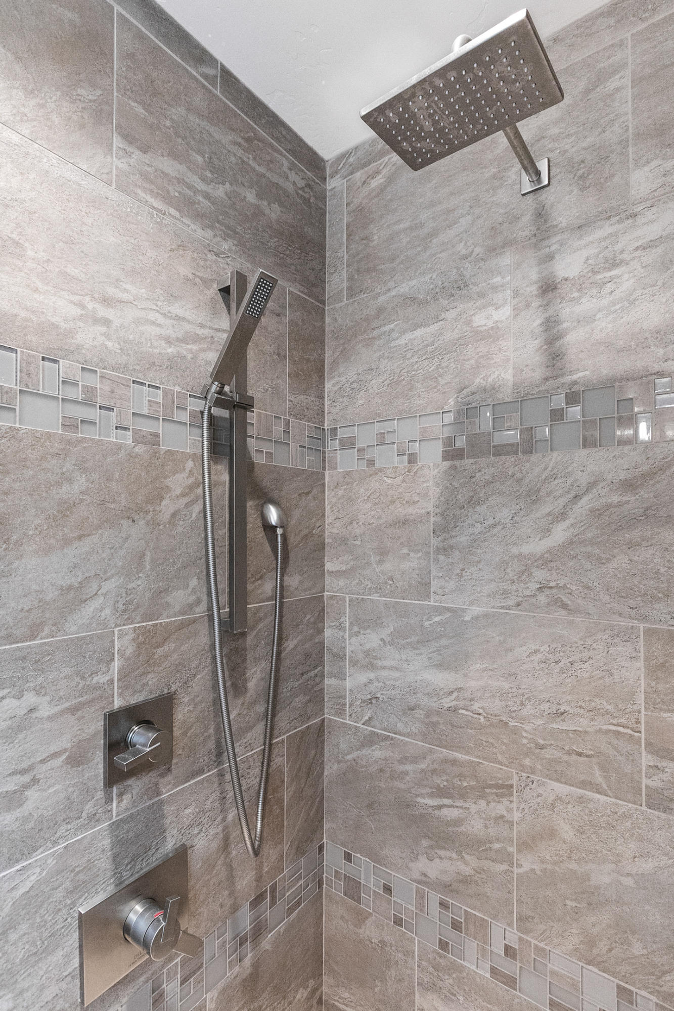 Roaring Springs - Residential