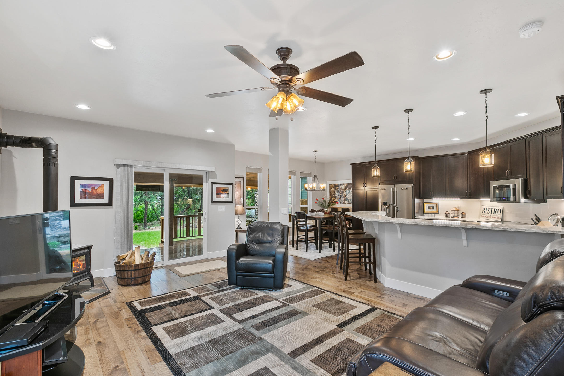 Roaring Springs - Residential