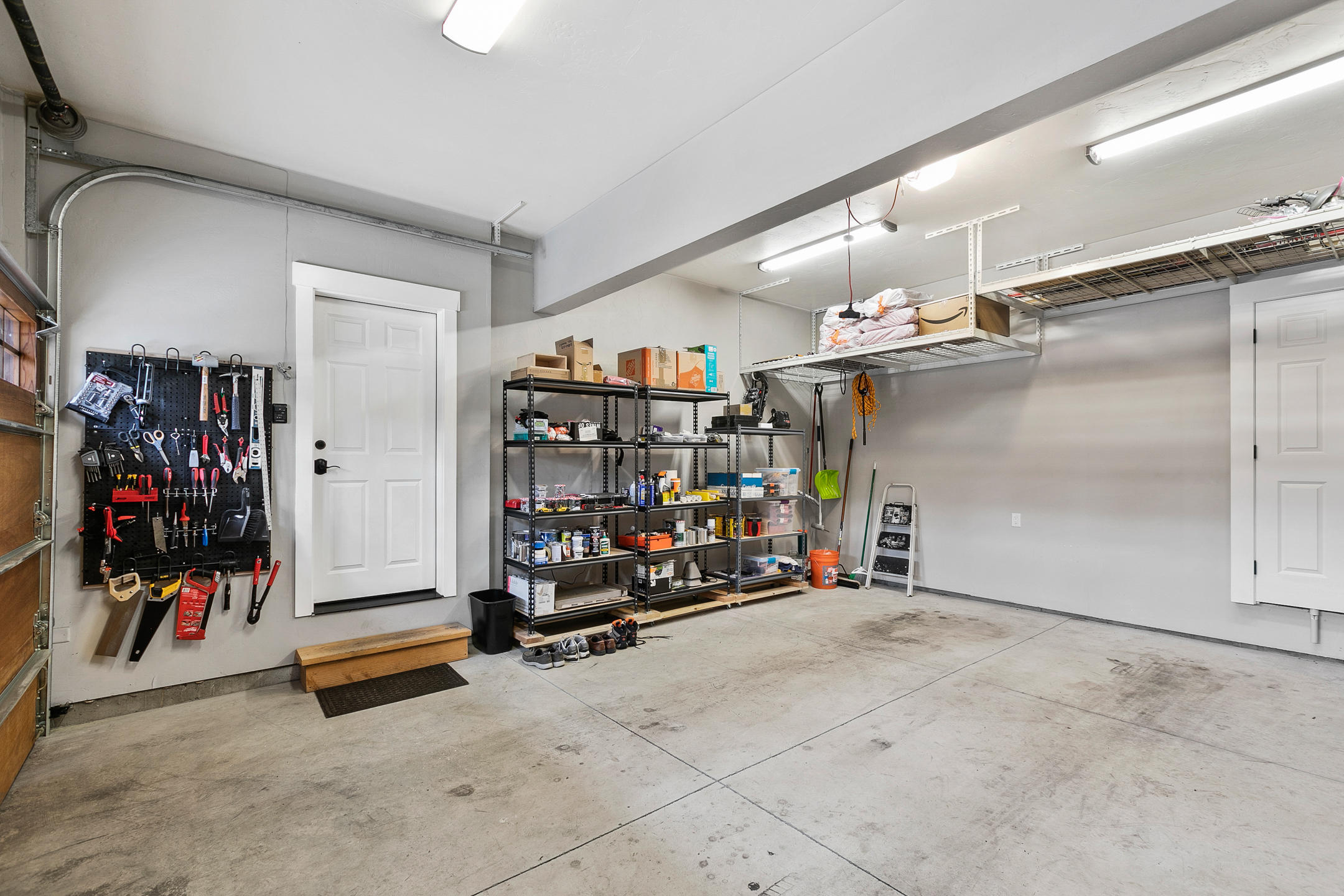 Roaring Springs - Residential