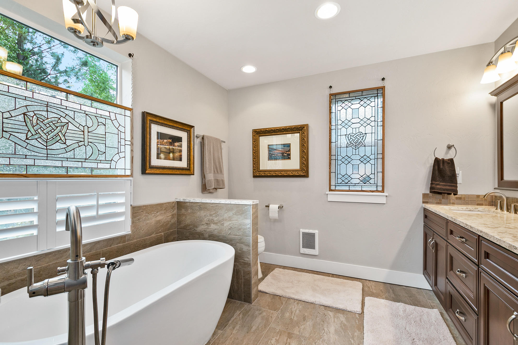 Roaring Springs - Residential