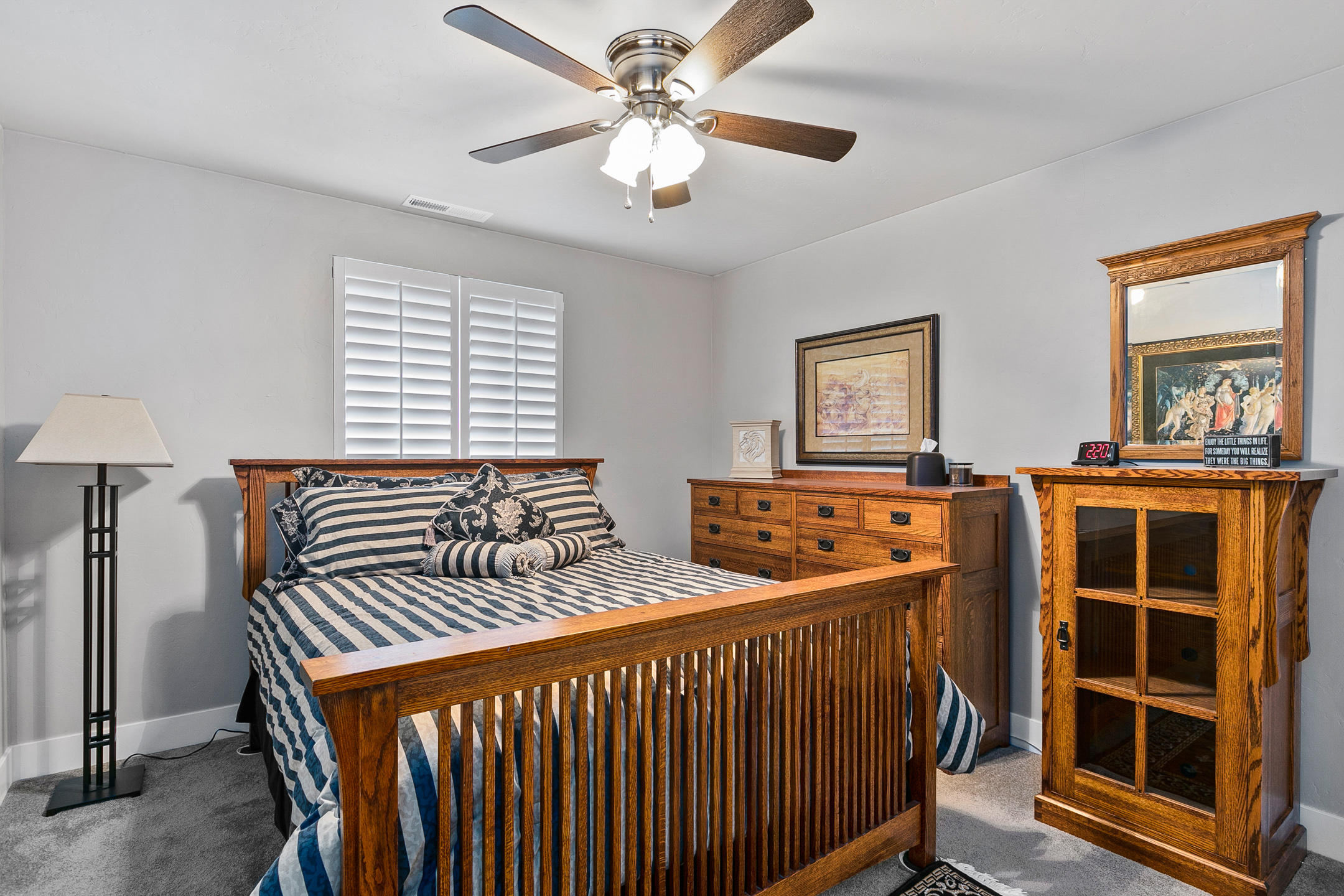 Roaring Springs - Residential