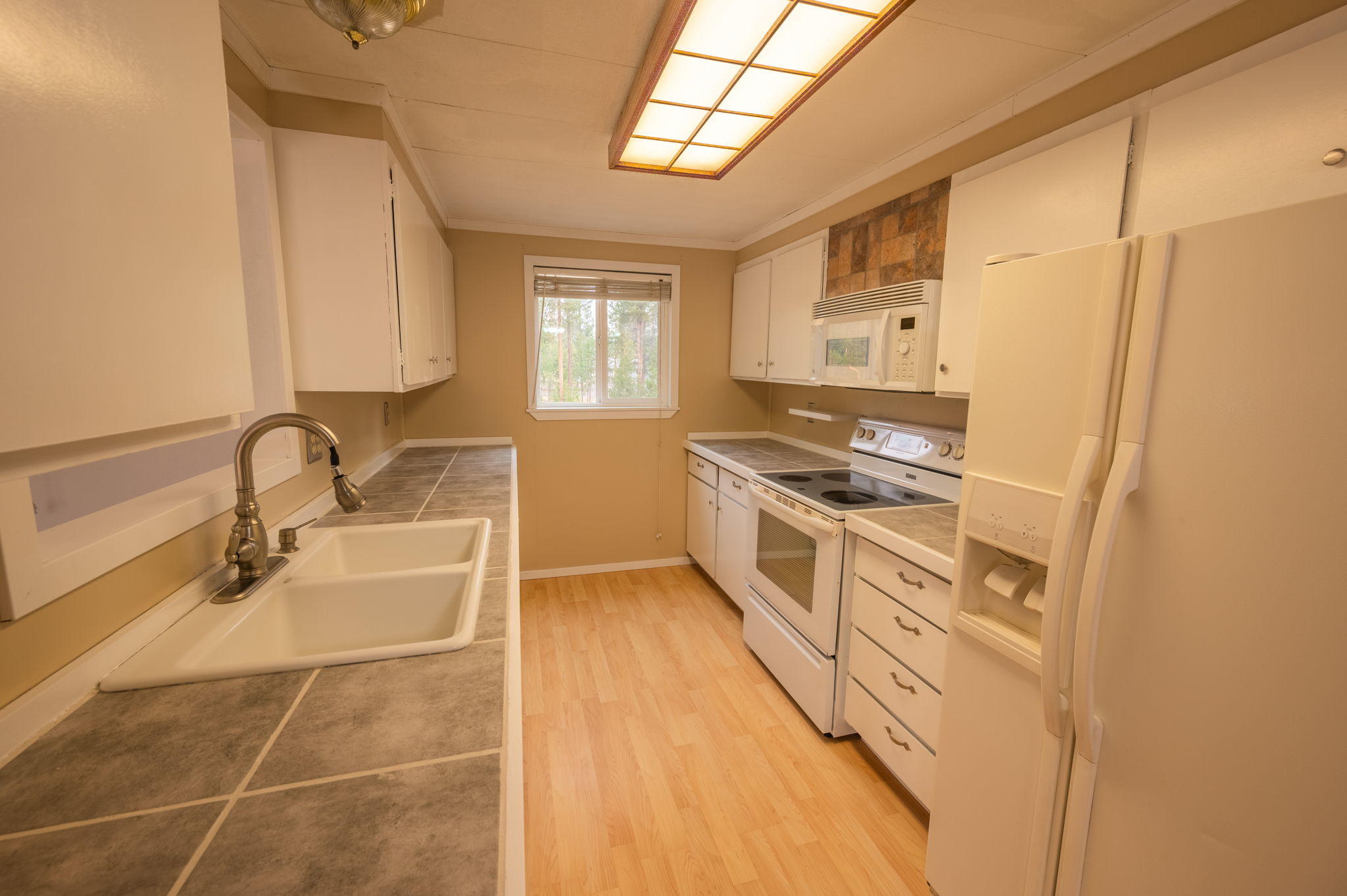 Fall River Estate - Residential