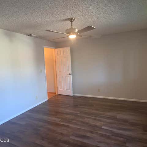 Tiny photo for 632 SW Sunwood Way, Grants Pass, OR 97526 (MLS # 220226965)