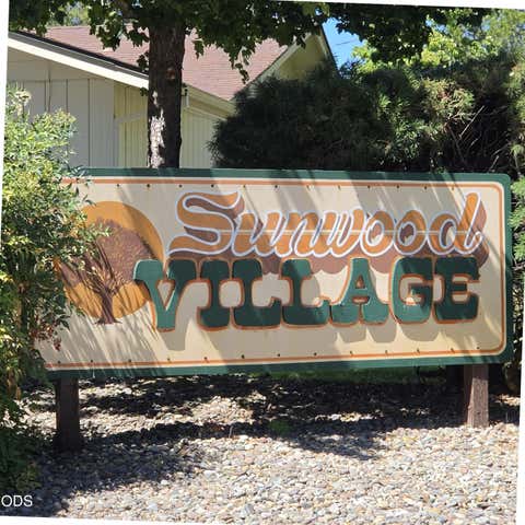 Tiny photo for 632 SW Sunwood Way, Grants Pass, OR 97526 (MLS # 220226965)