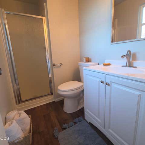 Tiny photo for 632 SW Sunwood Way, Grants Pass, OR 97526 (MLS # 220226965)