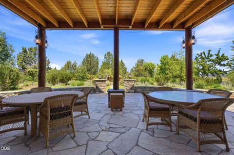 Tiny photo for 24624 Schaupp Road, Klamath Falls, OR 97603 (MLS # 220224332)