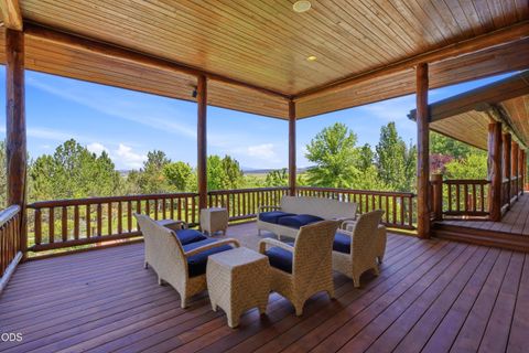 Tiny photo for 24624 Schaupp Road, Klamath Falls, OR 97603 (MLS # 220224332)