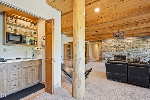 Tiny photo for 24624 Schaupp Road, Klamath Falls, OR 97603 (MLS # 220224332)