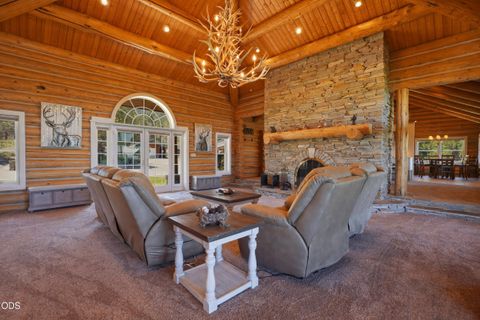 Tiny photo for 24624 Schaupp Road, Klamath Falls, OR 97603 (MLS # 220224332)