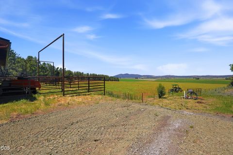 Tiny photo for 24624 Schaupp Road, Klamath Falls, OR 97603 (MLS # 220224332)