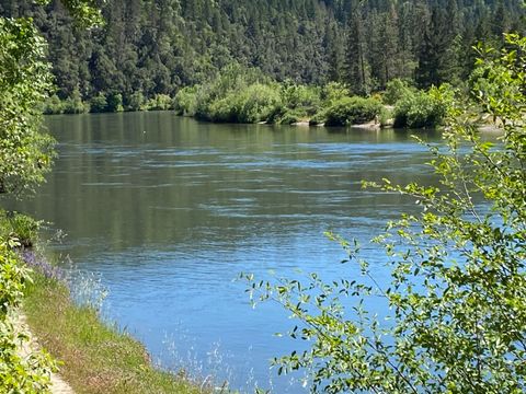 Tiny photo for 916 Ferry Road, Grants Pass, OR 97526 (MLS # 220217627)