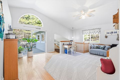 Tiny photo for 916 Ferry Road, Grants Pass, OR 97526 (MLS # 220217627)