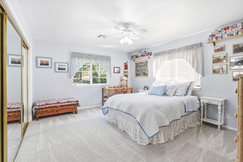 Tiny photo for 916 Ferry Road, Grants Pass, OR 97526 (MLS # 220217627)