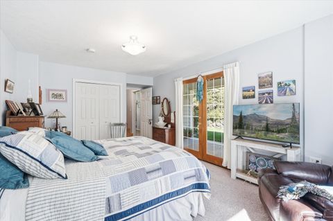 Tiny photo for 916 Ferry Road, Grants Pass, OR 97526 (MLS # 220217627)