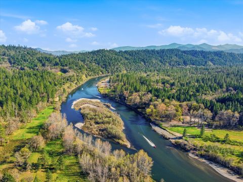 Tiny photo for 916 Ferry Road, Grants Pass, OR 97526 (MLS # 220217627)