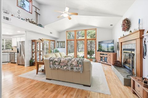 Tiny photo for 916 Ferry Road, Grants Pass, OR 97526 (MLS # 220217627)