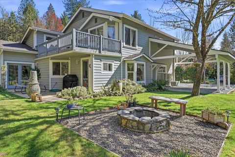 Tiny photo for 916 Ferry Road, Grants Pass, OR 97526 (MLS # 220217627)