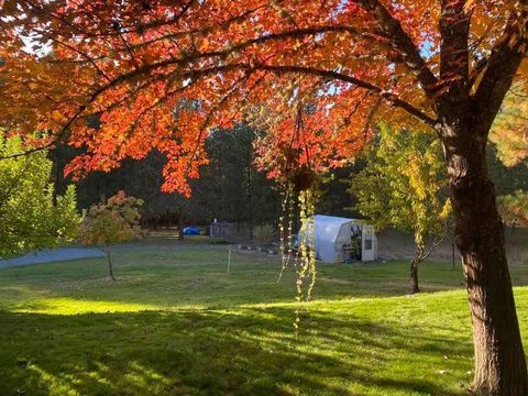 Tiny photo for 916 Ferry Road, Grants Pass, OR 97526 (MLS # 220217627)