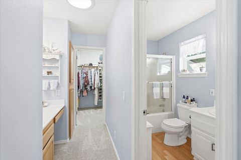 Tiny photo for 916 Ferry Road, Grants Pass, OR 97526 (MLS # 220217627)