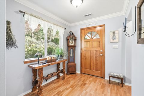 Tiny photo for 916 Ferry Road, Grants Pass, OR 97526 (MLS # 220217627)