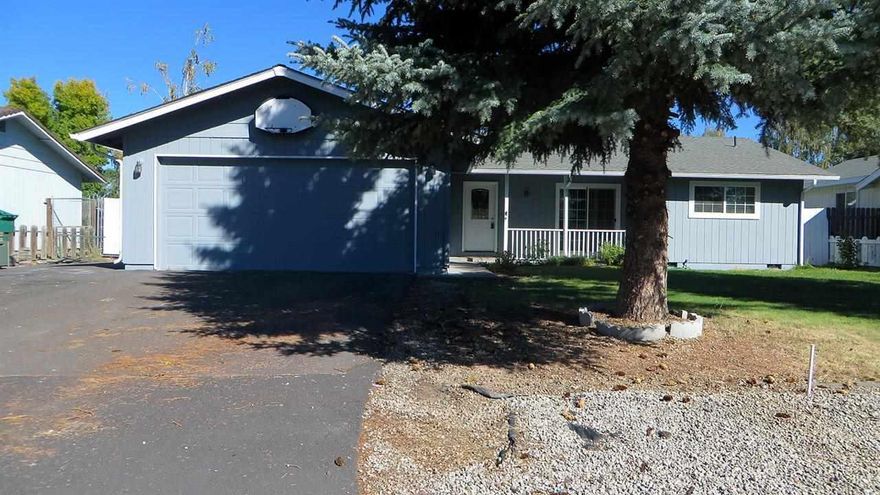 Nice Updated Home With Excellent Split Bedroom Floor Plan. The Kitchen Has Newer Updated Cabinetry And Includes All The Appliances. Living Room, Kitchen, And Dining Rooms Have Laminate Floors. Sellers Will Give A $700 Allowance For Replacement Of Outdoor Carpeting On Deck. Exterior Of The Home Is Newly Painted. Large Paved Side Yard To Park Rv's Or Boats. Separate Fenced Paved Area As Well. Good Sized Covered Deck In Back. Garage Door Panel Is Being Repaired. Motivated Sellers!!!