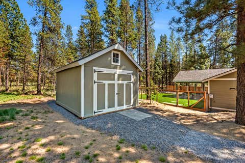 Tiny photo for 53730 Otter Drive, La Pine, OR 97739 (MLS # 220222111)