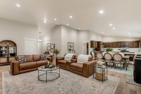 Tiny photo for 53730 Otter Drive, La Pine, OR 97739 (MLS # 220222111)