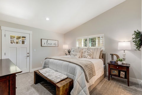 Tiny photo for 53730 Otter Drive, La Pine, OR 97739 (MLS # 220222111)