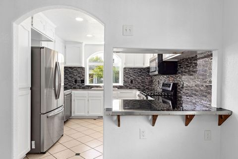 Tiny photo for 842 W 14th Street, Medford, OR 97501 (MLS # 220219470)