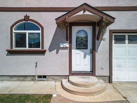 Tiny photo for 842 W 14th Street, Medford, OR 97501 (MLS # 220219470)