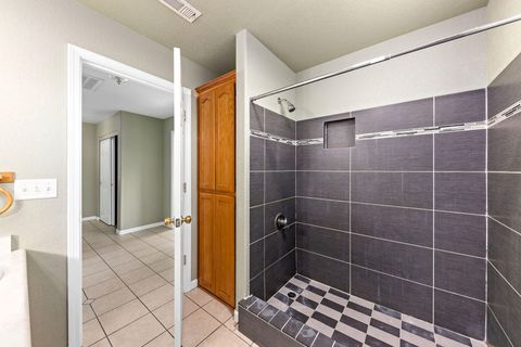 Tiny photo for 842 W 14th Street, Medford, OR 97501 (MLS # 220219470)