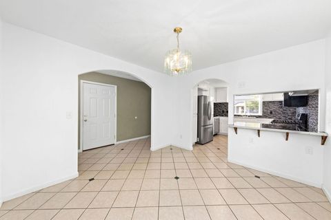 Tiny photo for 842 W 14th Street, Medford, OR 97501 (MLS # 220219470)