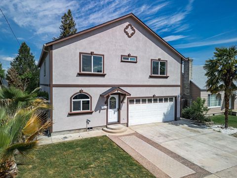 Tiny photo for 842 W 14th Street, Medford, OR 97501 (MLS # 220219470)