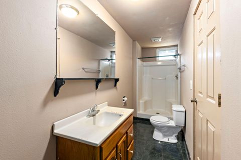 Tiny photo for 842 W 14th Street, Medford, OR 97501 (MLS # 220219470)