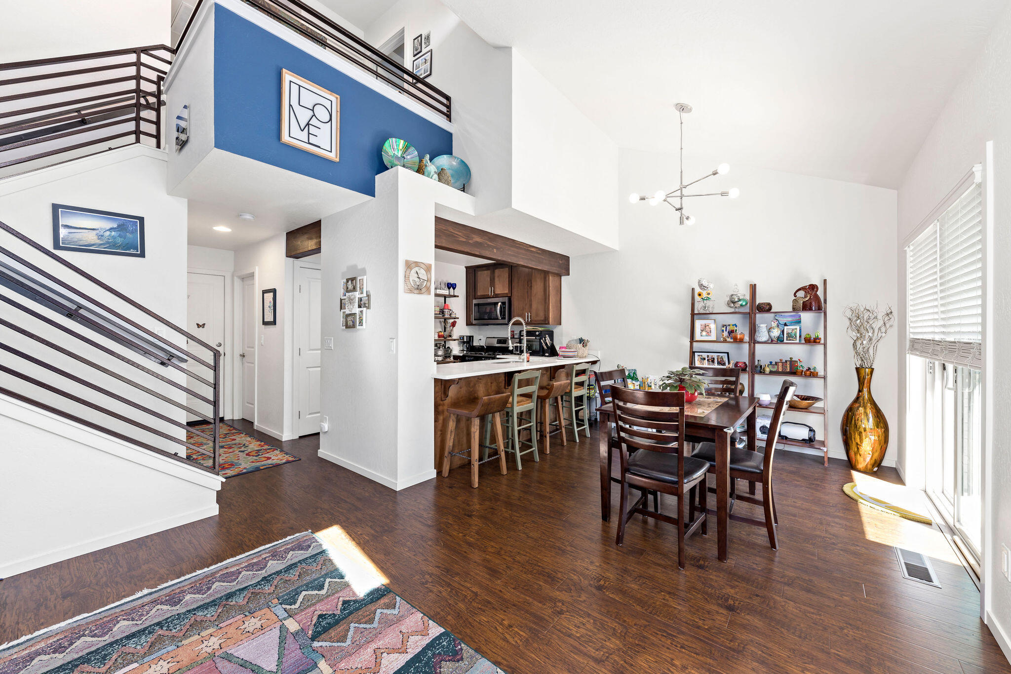 55 N Mountain Avenue