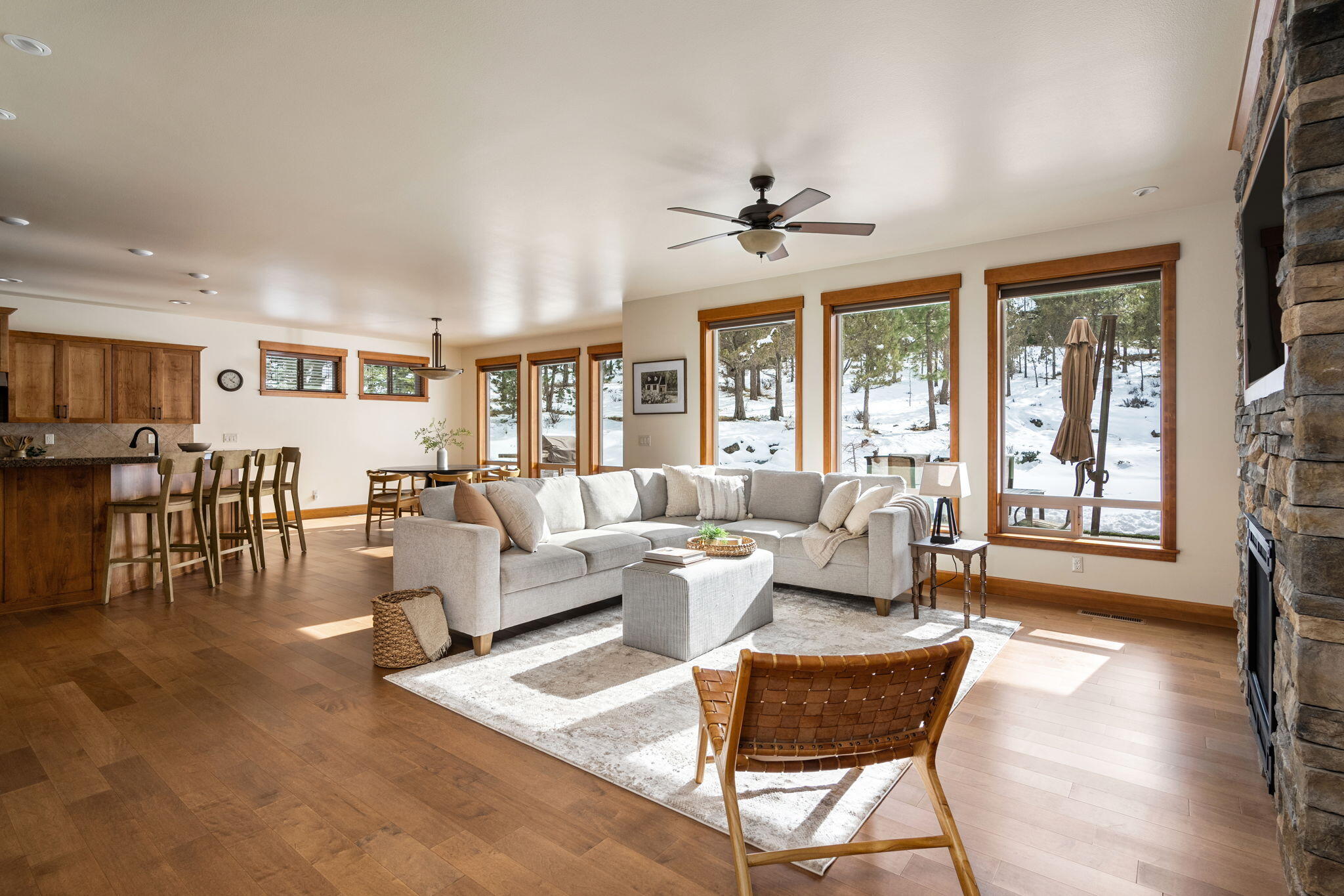 1823 NW Remarkable Drive