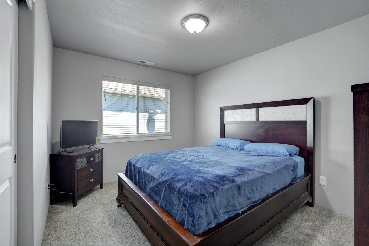 Mt Pitt Meadows - Residential