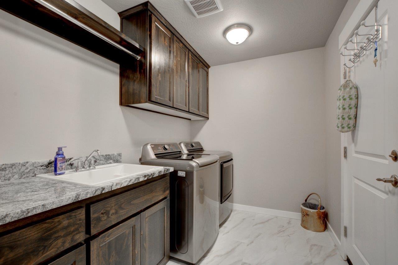 Mt Pitt Meadows - Residential