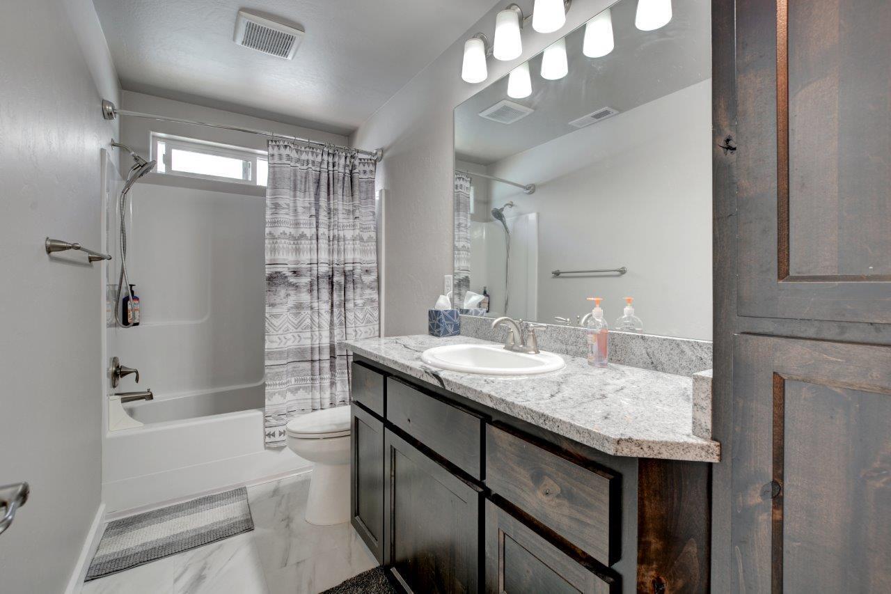 Mt Pitt Meadows - Residential