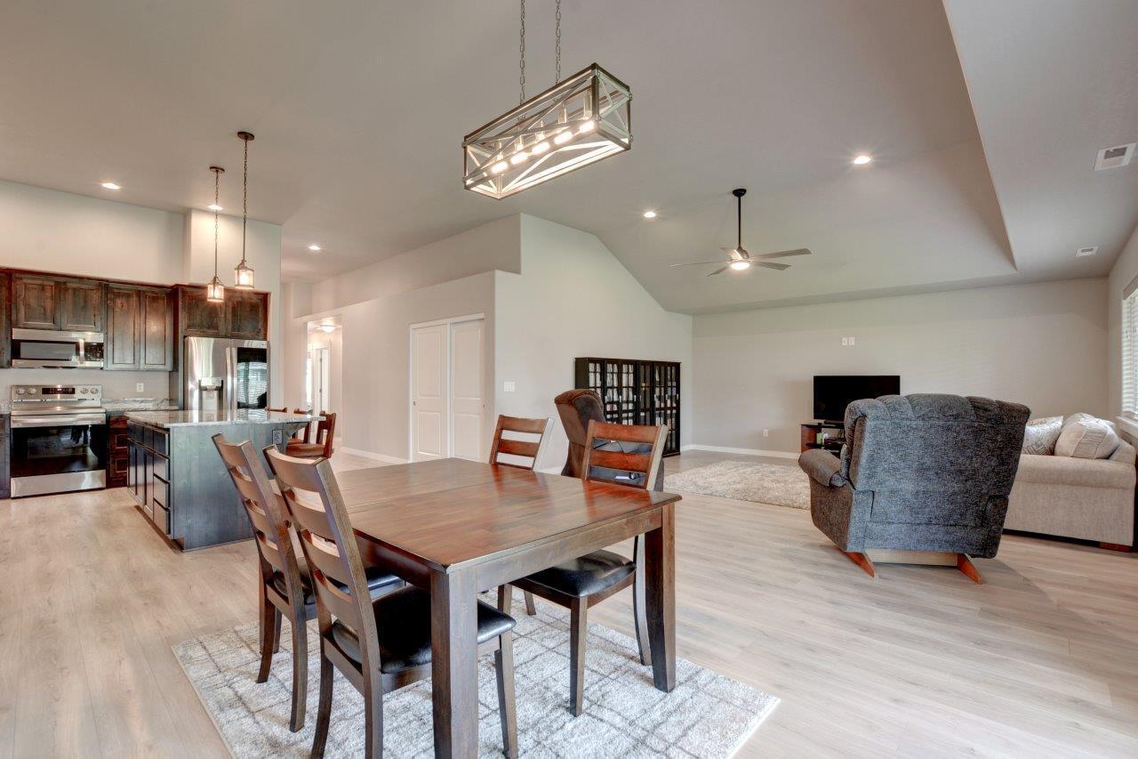 Mt Pitt Meadows - Residential