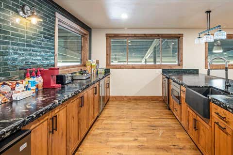 Tiny photo for 11997 SW Cornett Loop, Powell Butte, OR 97753 (MLS # 220219432)