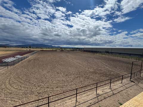 Tiny photo for 11997 SW Cornett Loop, Powell Butte, OR 97753 (MLS # 220219432)