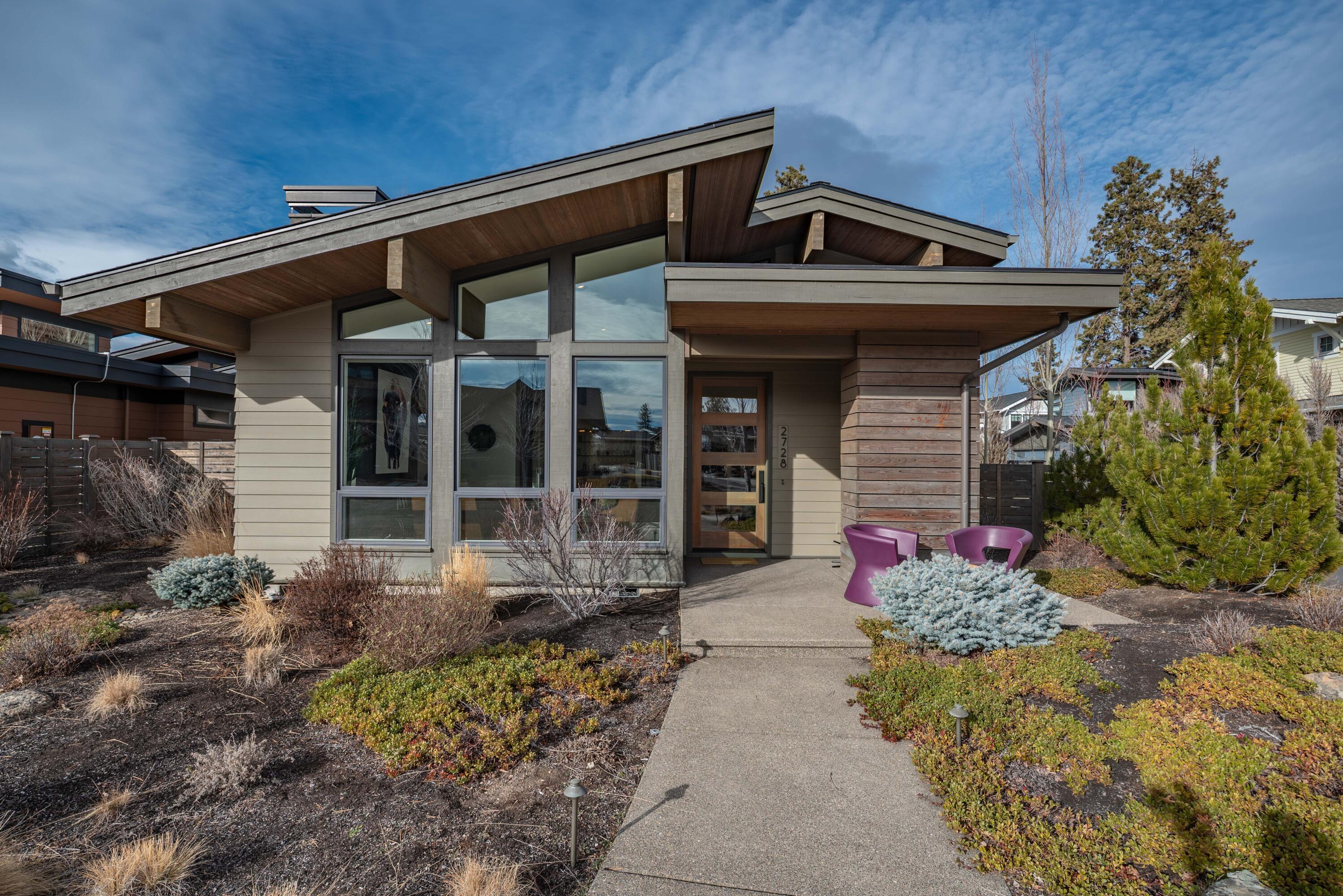 2728 NW Lemhi Pass Drive